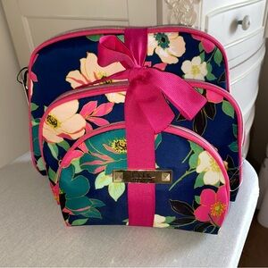 Nicole Miller cosmetics bag set